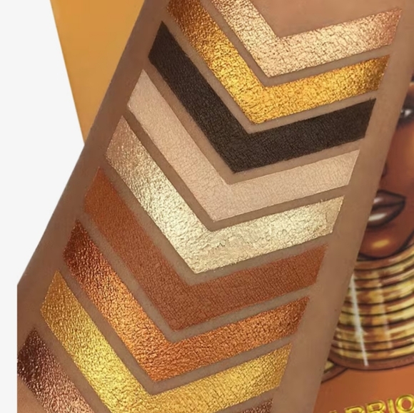 JUVIA'S PLACE The Warrior's By Juvia's Eyeshadow Palette - Picture 4 of 5